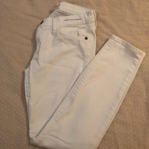 Current Elliot white denim size 0/25